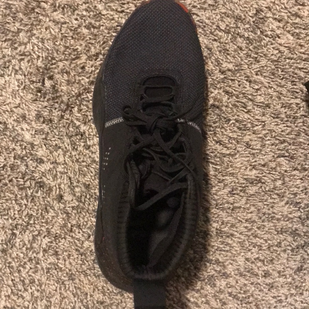 adidas black basketball shoes